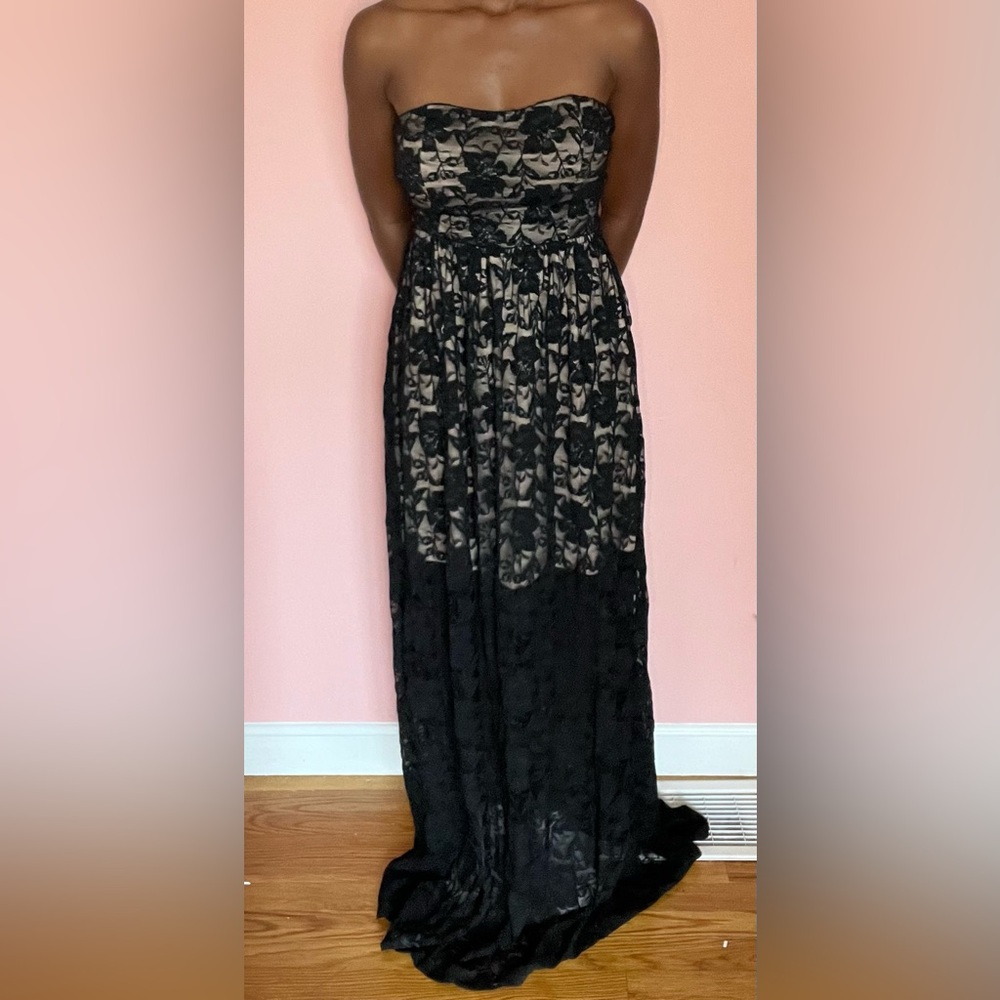 Lace Detail Black Gown